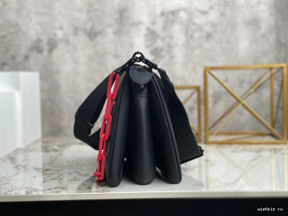 WIS VUITTON COUSSIN PM LOUIS 0813